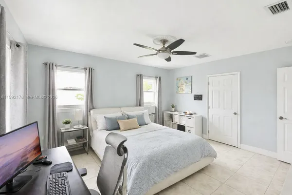 $3,900 | 5820 Southwest 113th Court, Miami, FL 33173