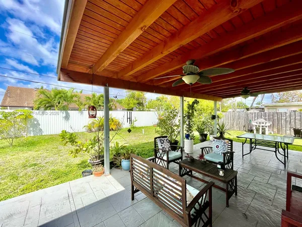 $3,900 | 5820 Southwest 113th Court, Miami, FL 33173