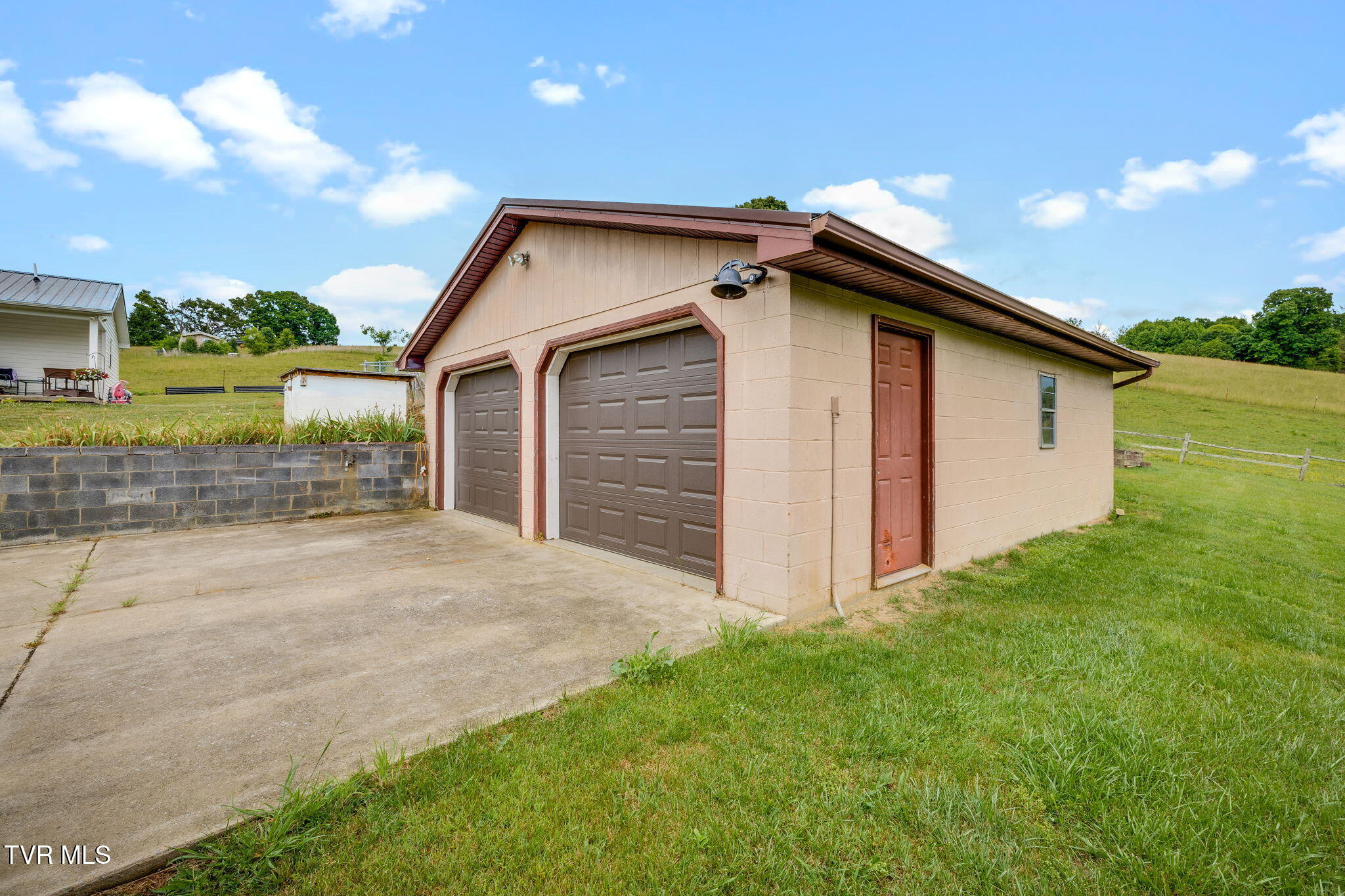 241 Donald Broyles Road Chuckey, TN 37641 - Photo 25 of 31 025