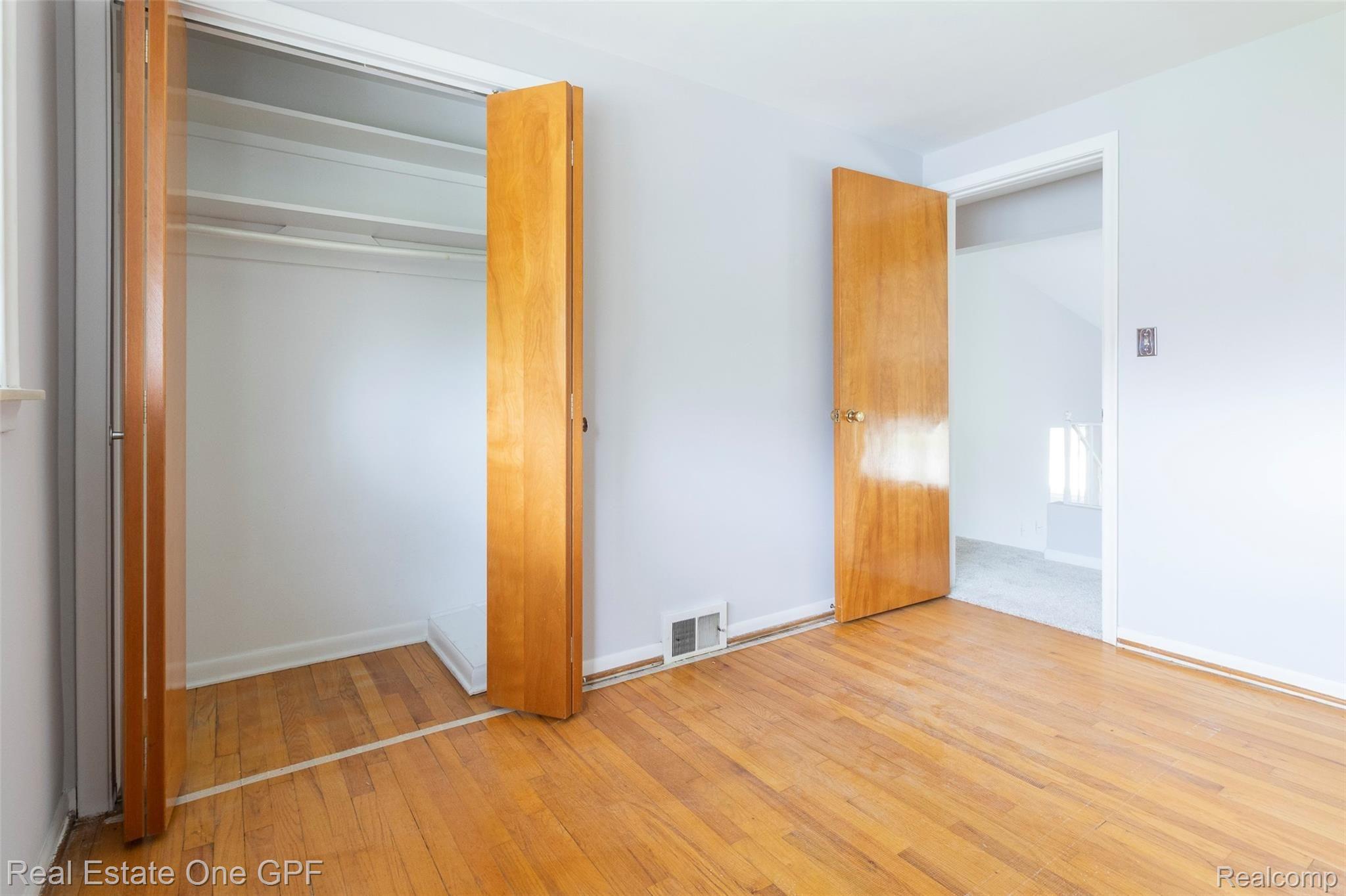 18210 Rainbow Road Fraser, MI 48026 - Photo 32 of 41 033- 18021 Rainbow Road - OnDemand Pix Photography.jpg