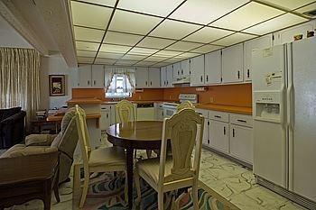 2002 Northeast 122nd Road North Miami, FL 33181 - Photo 10 of 14 Photo 10