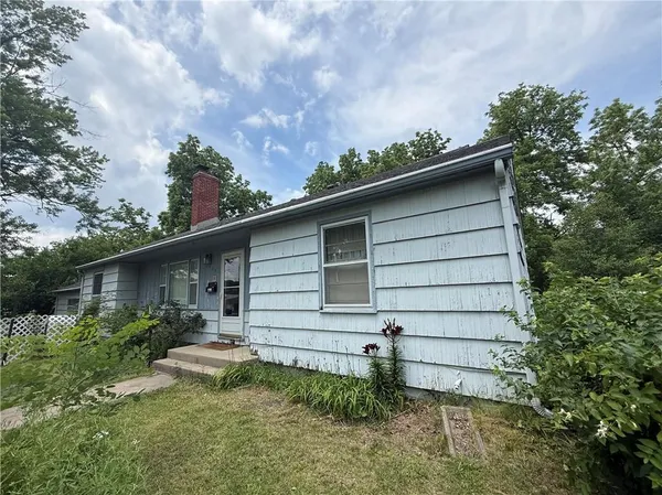 $205,000 | 5904 East 133rd Street, Grandview, MO 64030