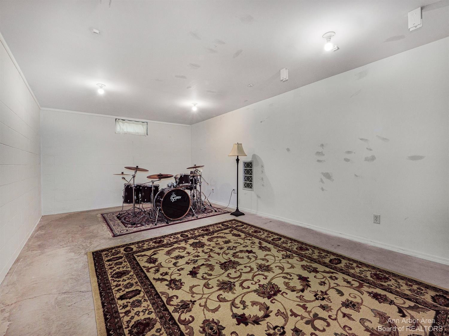 6705 Lingane Road Chelsea, MI 48118 - Photo 22 of 32 Photo 22