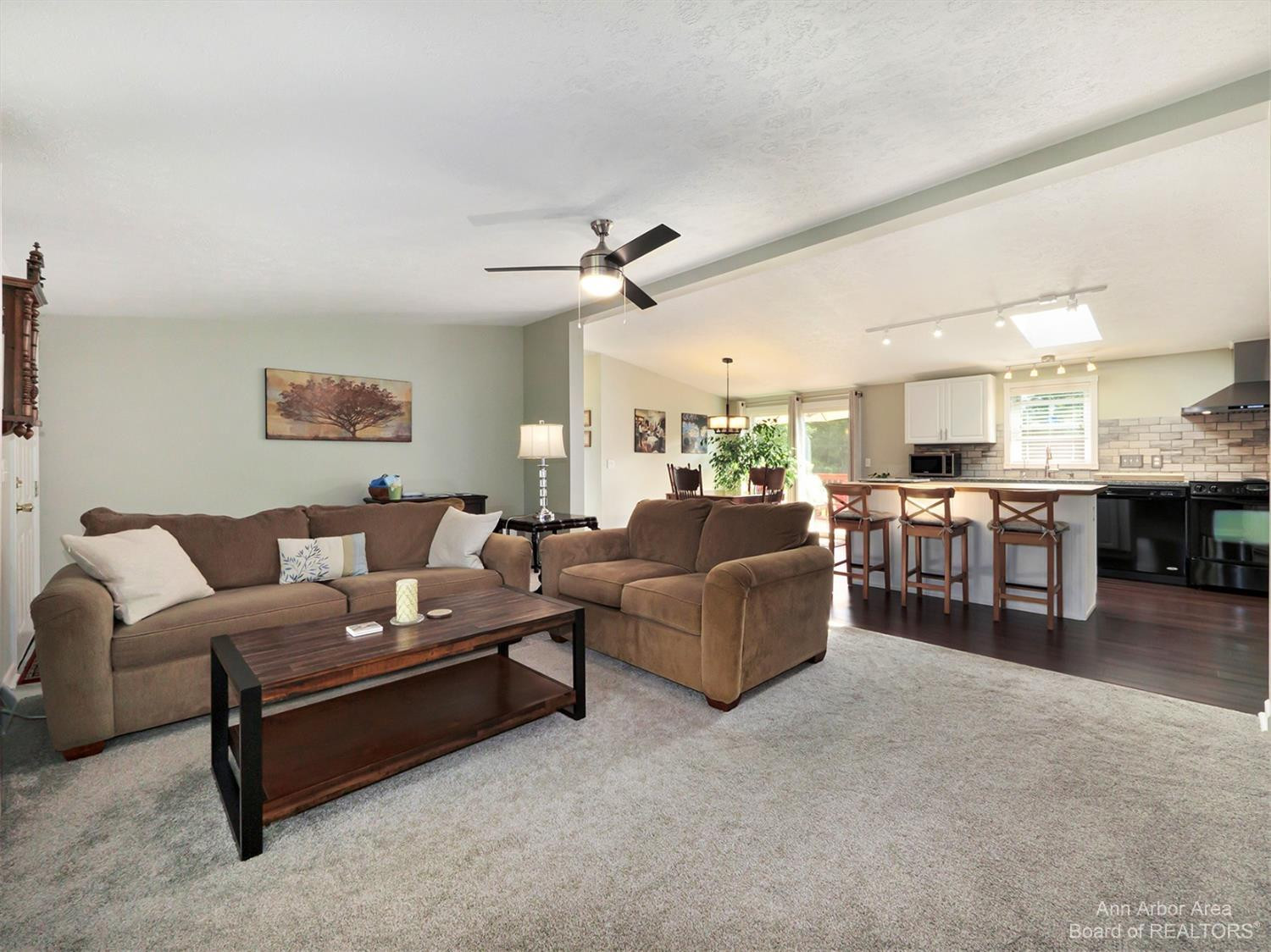 6705 Lingane Road Chelsea, MI 48118 - Photo 8 of 32 Photo 8