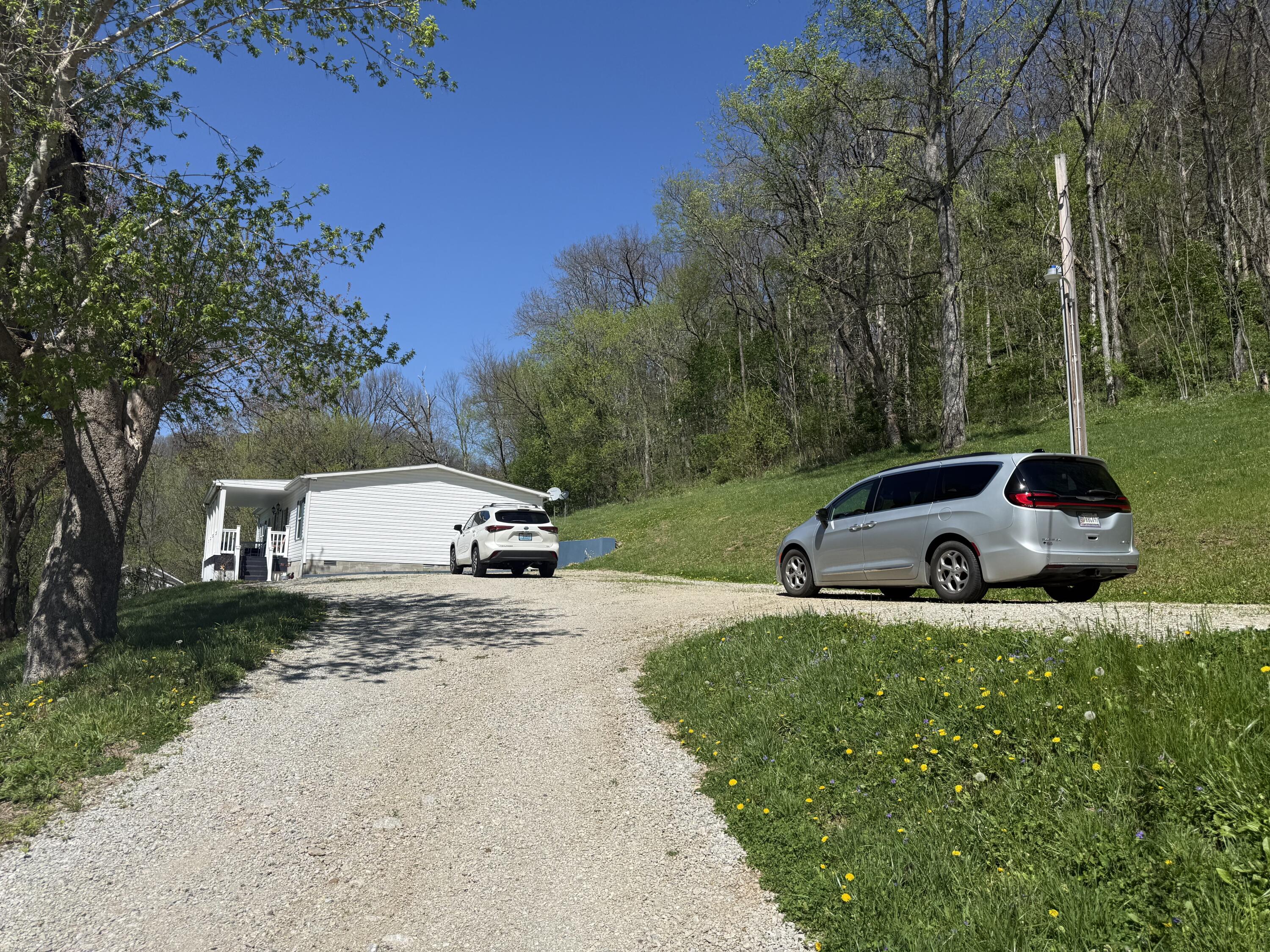 59 East Prong Locust Road Milton, KY 40045 - Photo 11 of 36 driveway