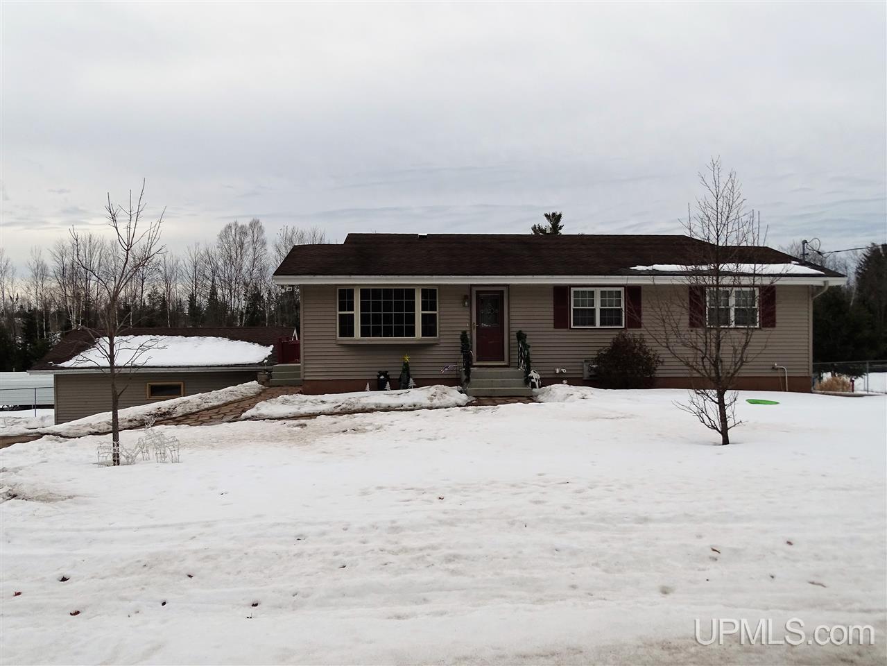 W5597 Lagest Road Niagara, WI 54151 - Photo 1 of 11