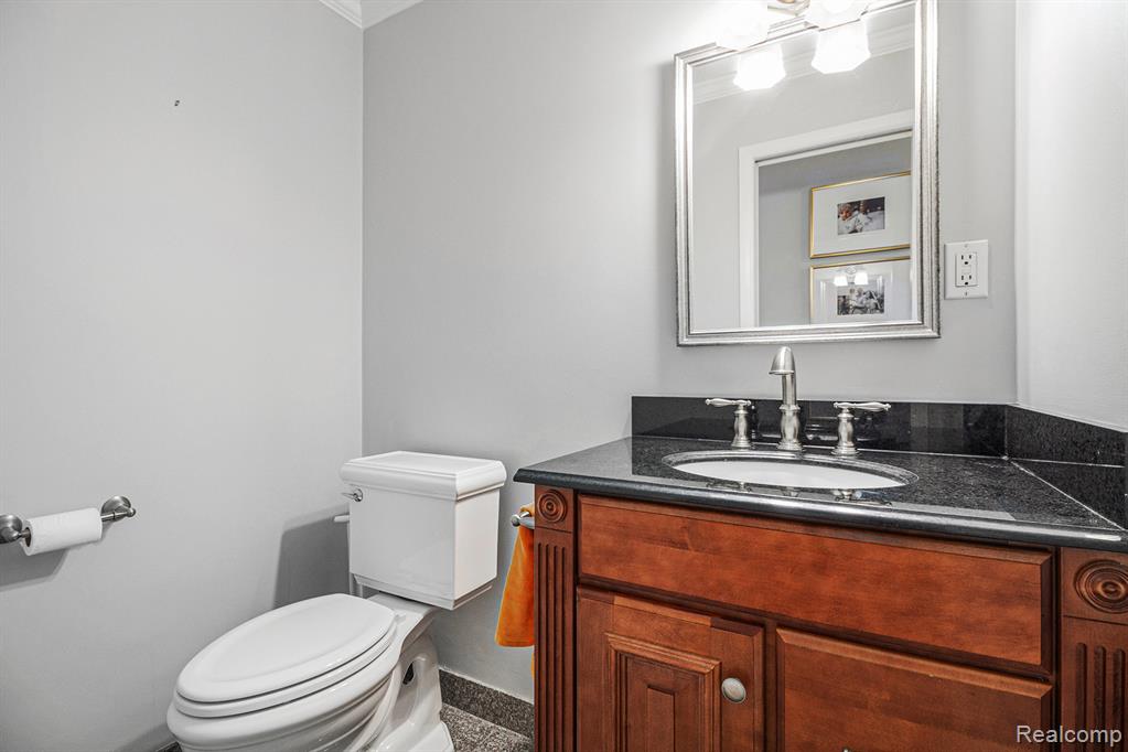 397 South Cranbrook Road Birmingham, MI 48009 - Photo 16 of 39