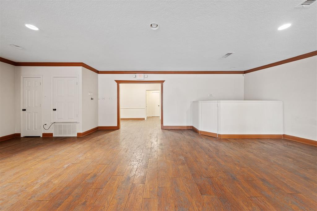 6401 Rock Creek Road Waco, TX 76708 - Photo 6 of 40 Gallery Image 6