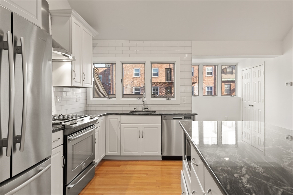 32 Temple Street, Unit 3 Boston, MA 02114 - Photo 7 of 19