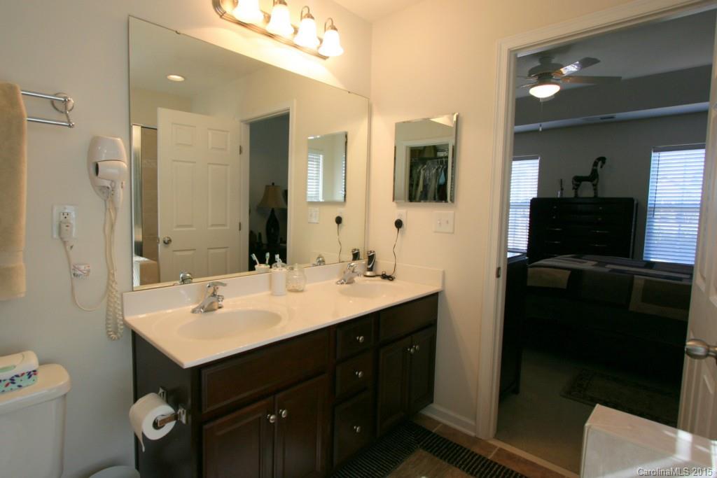 1221 Rockwell View Road Matthews, NC 28105 - Photo 11 of 24 Gallery Image 11