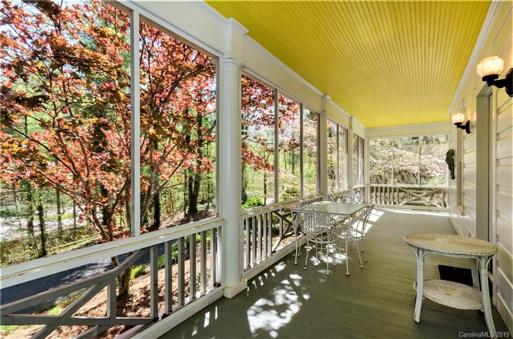 140 Harris Road Lake Lure, NC 28746 - Photo 3 of 22 Gallery Image 3