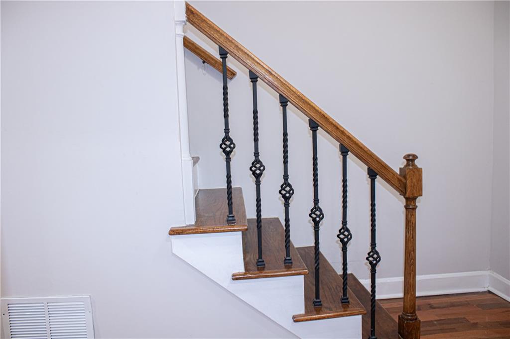 1962 Village Parkway Smyrna, GA 30080 - Photo 25 of 55 a view of entryway
