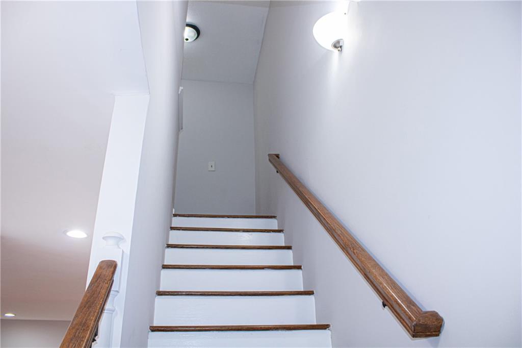 1962 Village Parkway Smyrna, GA 30080 - Photo 26 of 55 a view of entryway