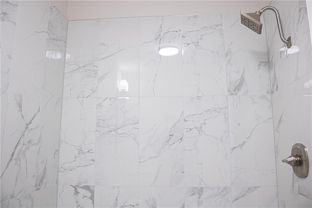 1962 Village Parkway Smyrna, GA 30080 - Photo 39 of 55 a bathroom with a shower