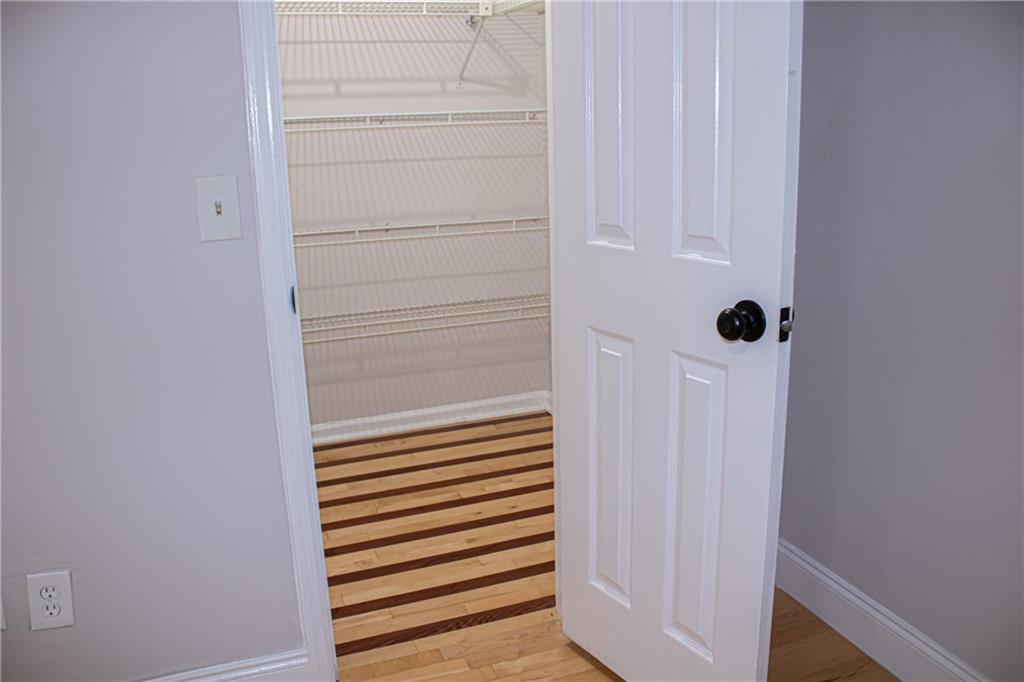 1962 Village Parkway Smyrna, GA 30080 - Photo 42 of 55 a view of a hallway