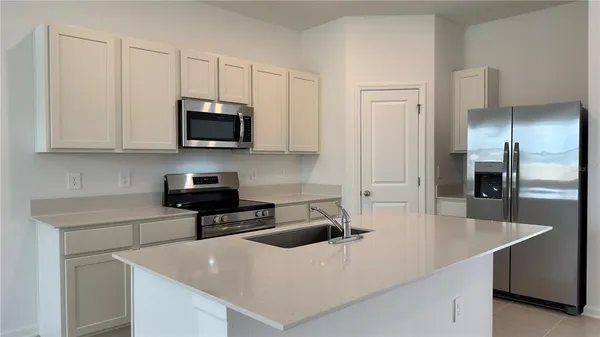 $1,695 | 325 Sol Vista Drive, Dundee, FL 33838