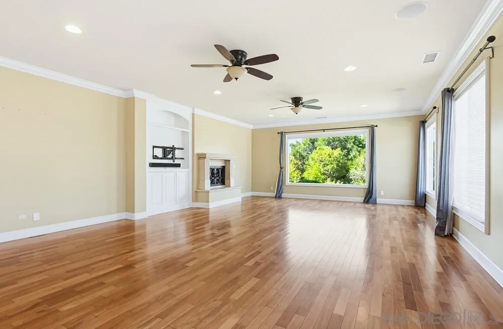 12858 Stone Canyon Road Poway, CA 92064 - Photo 15 of 57 Living Room