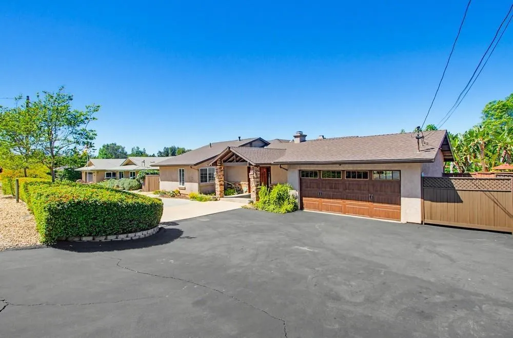 12858 Stone Canyon Road Poway, CA 92064 - Photo 5 of 57