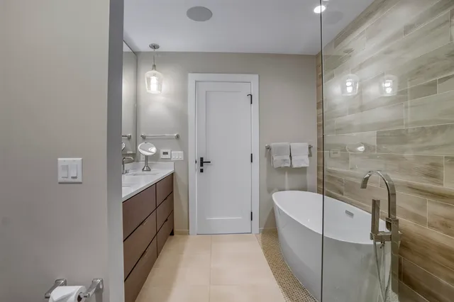 $3,400,000 | 61 A Sterling Lane, Unit 3, Stowe, VT 05672