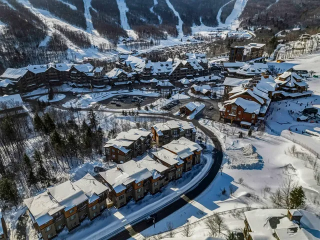 $3,400,000 | 61 A Sterling Lane, Unit 3, Stowe, VT 05672