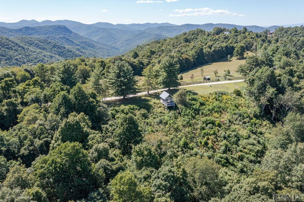 6108 Big Ridge Road Glenville, NC 28736 - Photo 17 of 27 Gallery Image 17