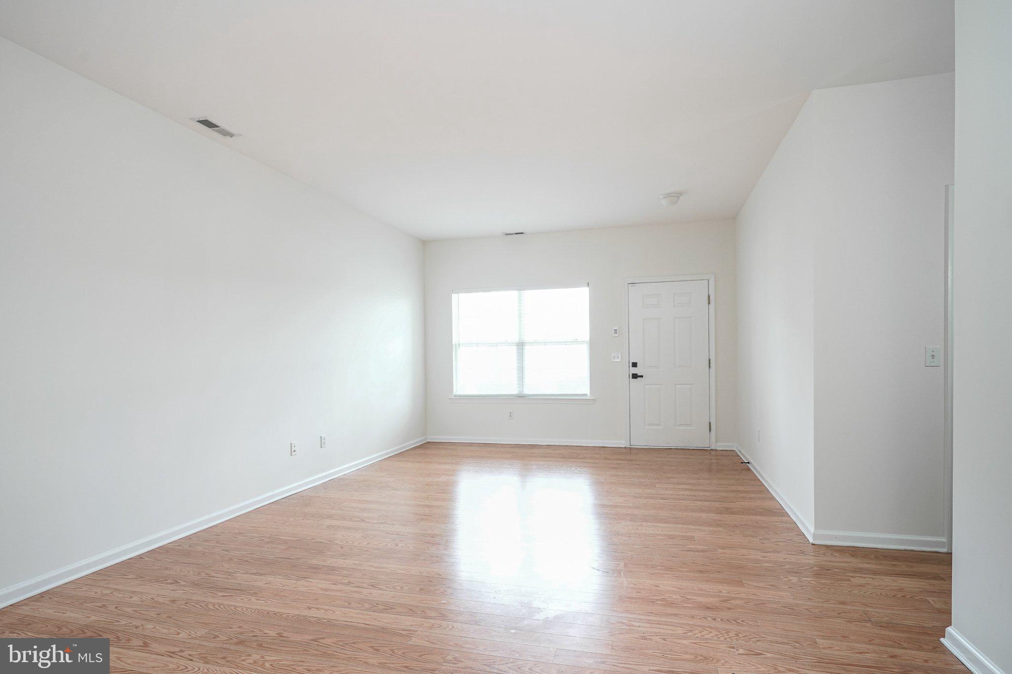 8 Trout Trail Delran, NJ 08075 - Photo 5 of 33 Bright and airy open space awaits.