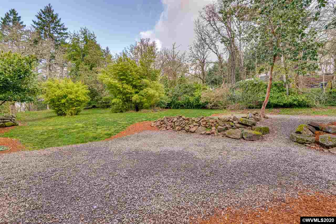 38203 Maple Street Lebanon, OR 97355 - Photo 37 of 42 Gallery Image 37