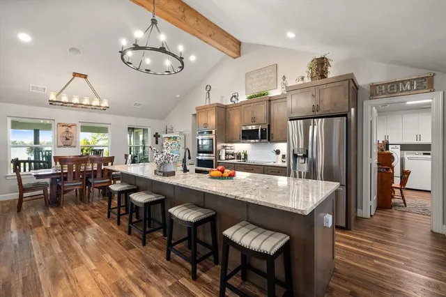 $820,000 | 122 Moonlight Point, Corsicana, TX 75109