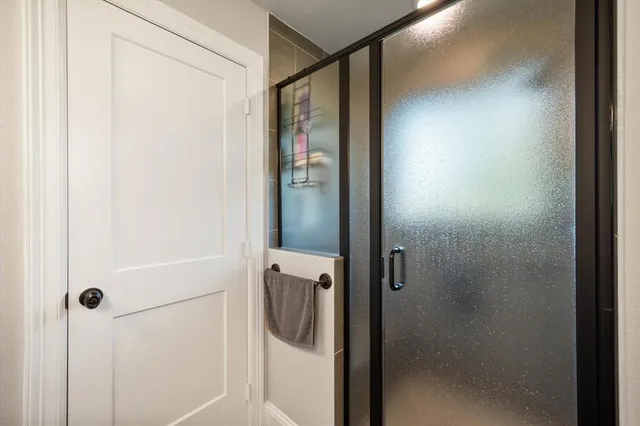 $820,000 | 122 Moonlight Point, Corsicana, TX 75109