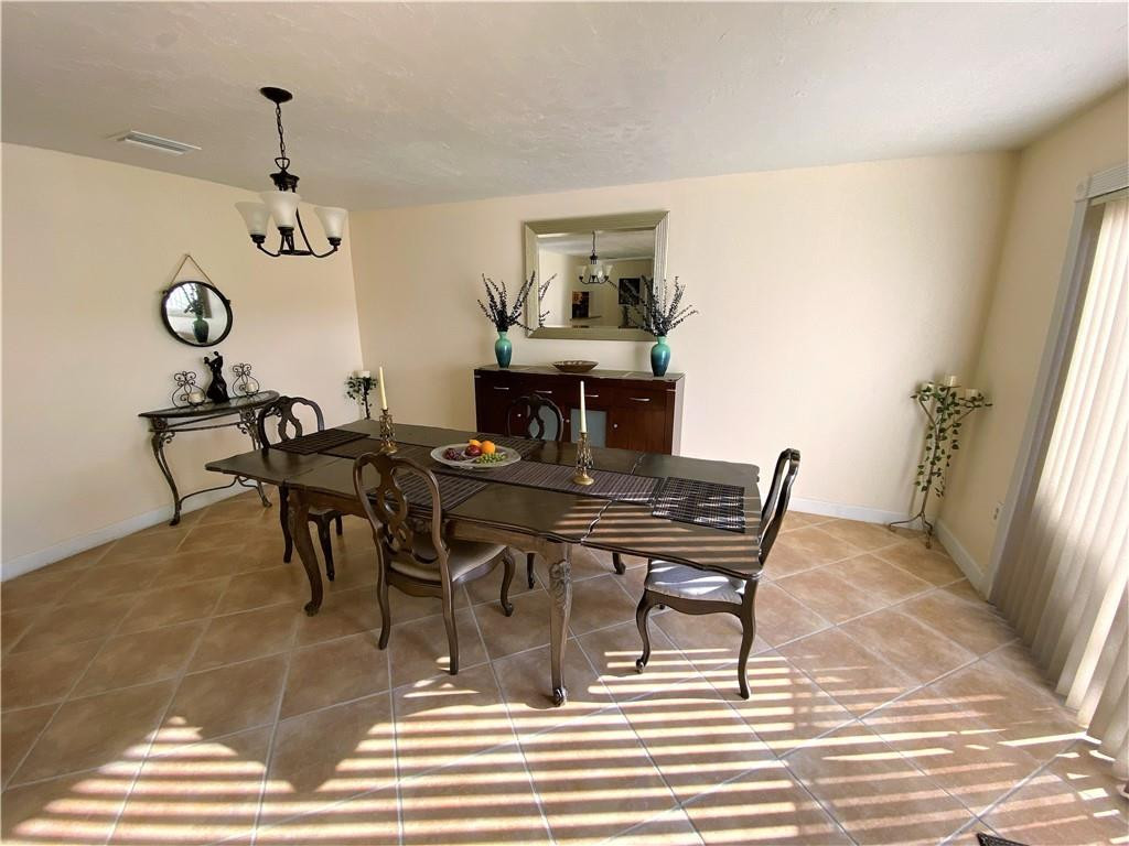 5424 Gate Lake Road, Unit 5424 Tamarac, FL 33319 - Photo 5 of 42 Photo 5