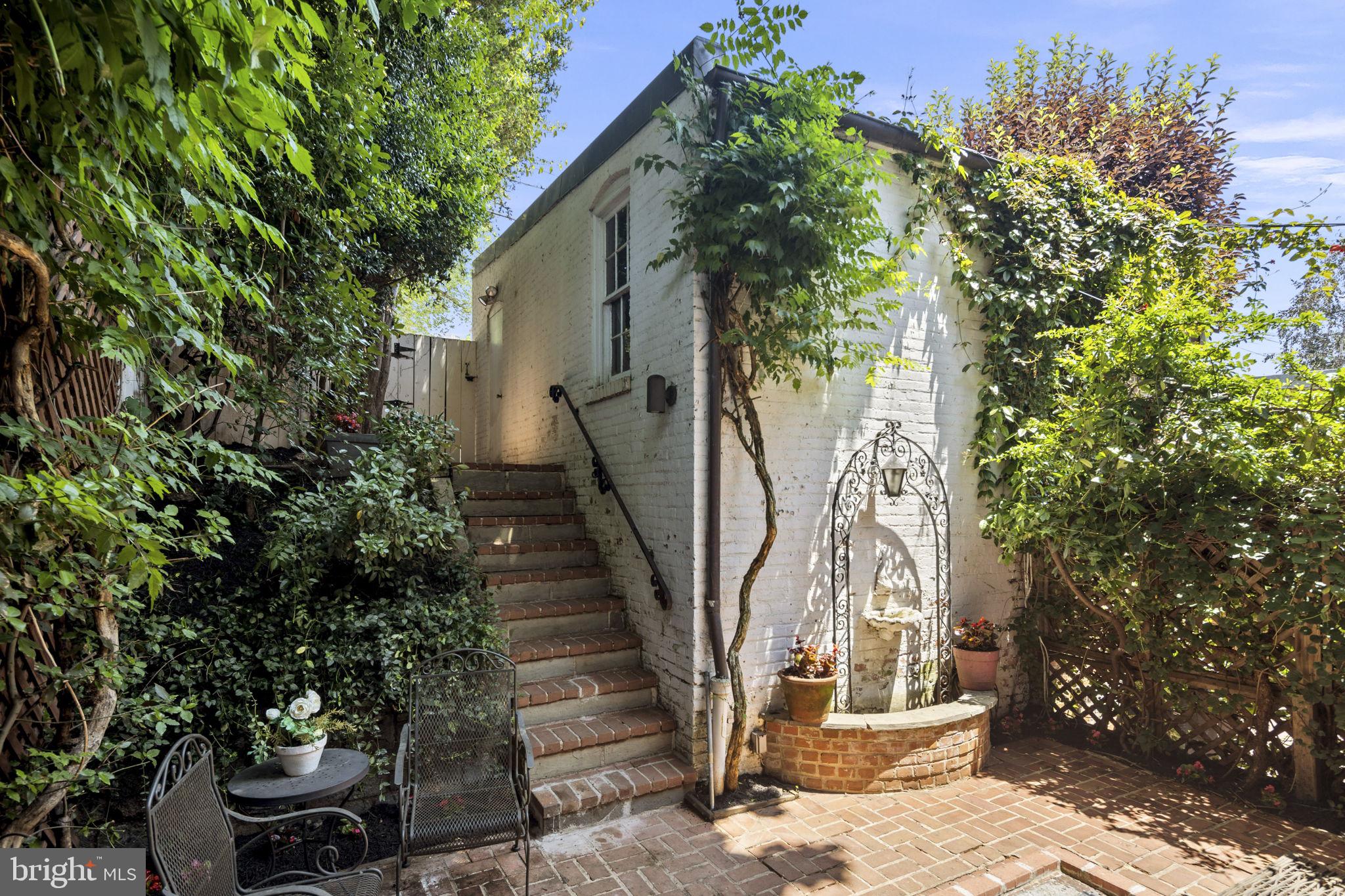 2815 Woodley Road Northwest Washington, DC 20008 - Photo 2 of 43