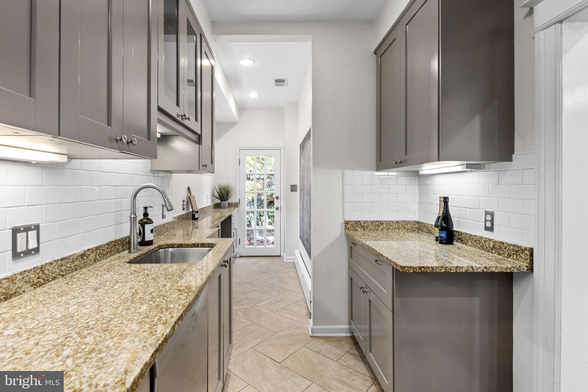 2815 Woodley Road Northwest Washington, DC 20008 - Photo 7 of 43