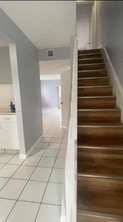 $2,190 | 2690 West 76th Street, Unit 214, Hialeah, FL 33016