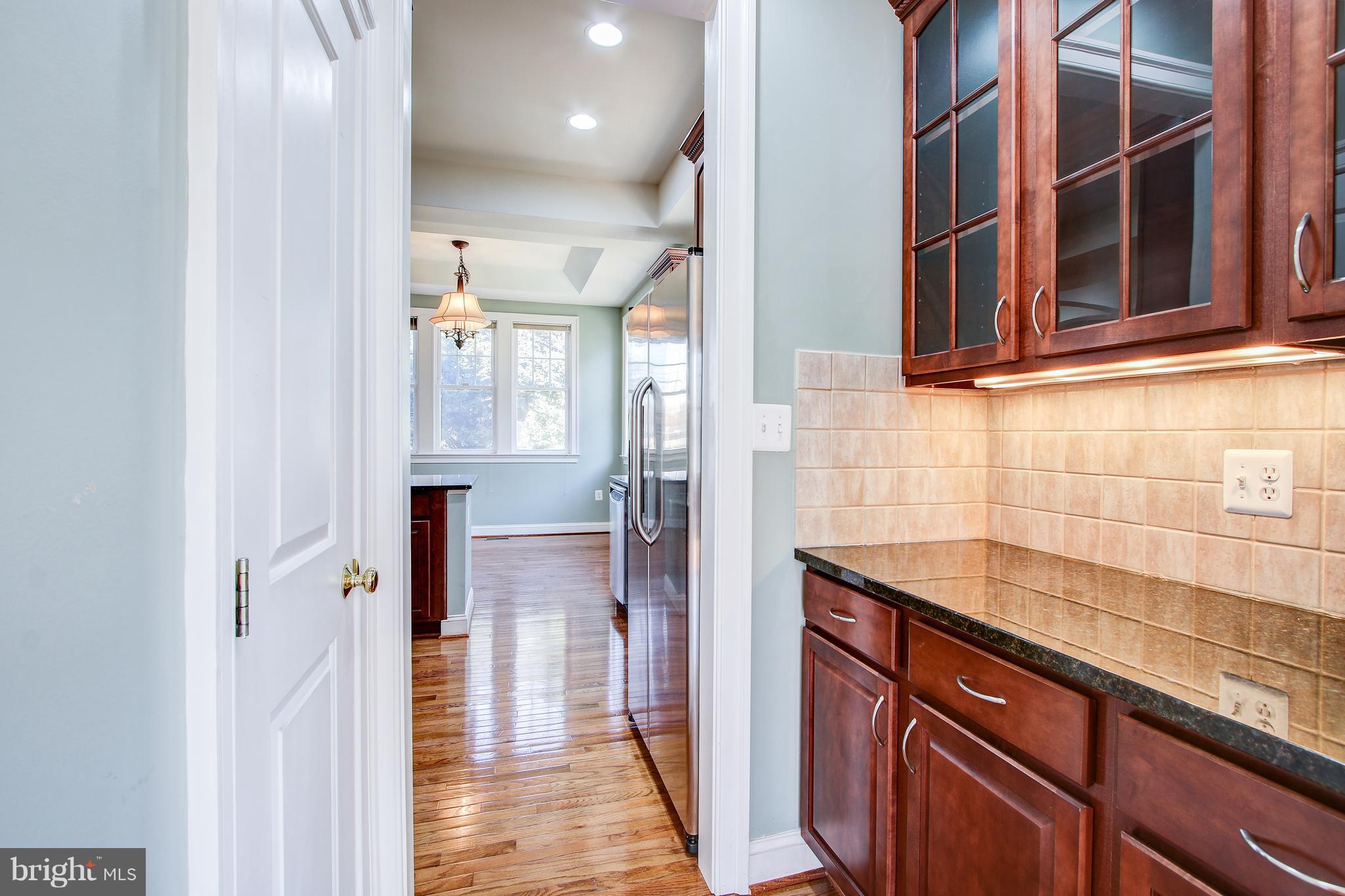 9126 Georgia Avenue Silver Spring, MD 20910 - Photo 11 of 40 Butler's pantry