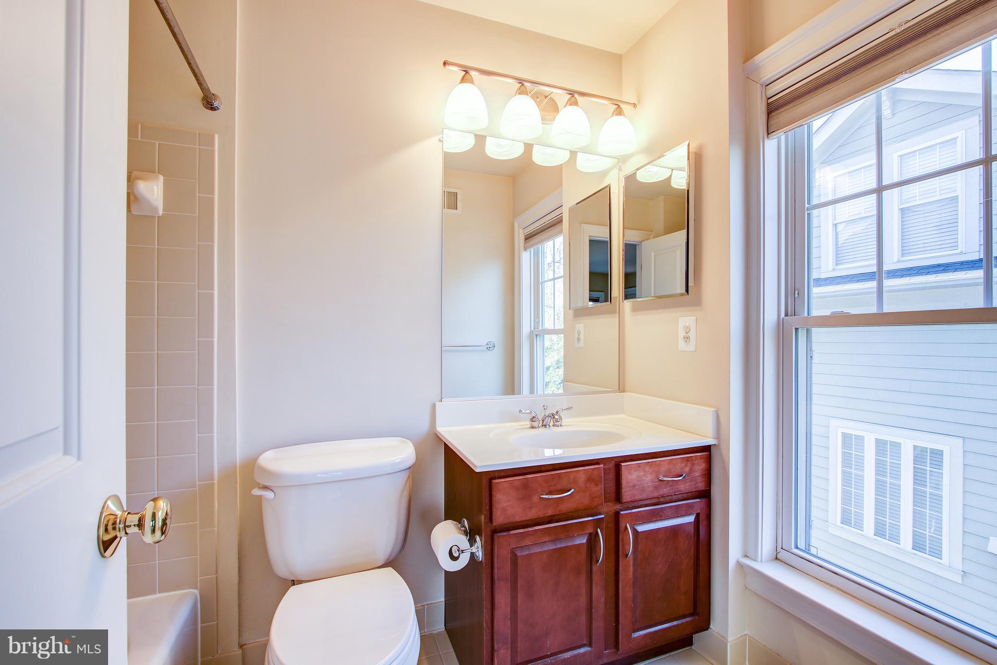 9126 Georgia Avenue Silver Spring, MD 20910 - Photo 23 of 40 3rd full bath