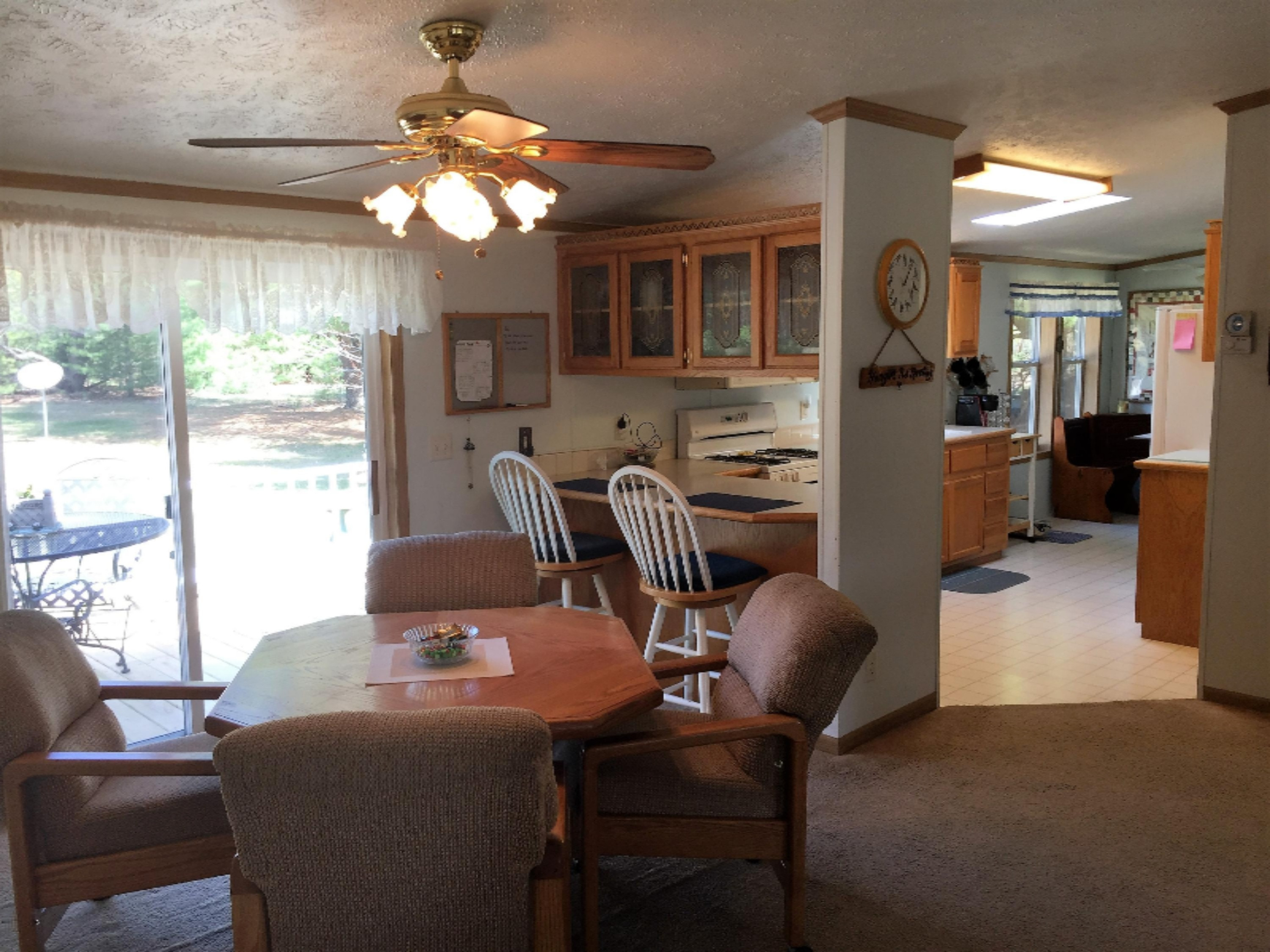 464 West Hoague Road Manistee, MI 49660 - Photo 7 of 27 Dining Area into Kitchen