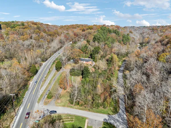 $989,000 | 404 Van Hook Drive, Ashland City, TN 37015
