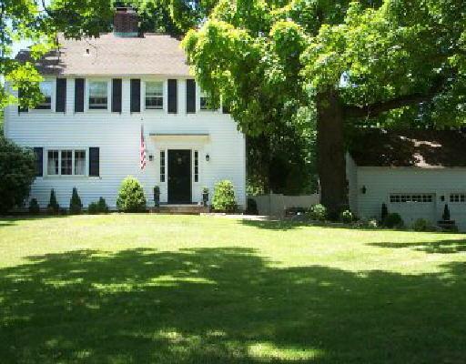 21 Weston Road Westport, CT 06880 - Photo 1 of 1