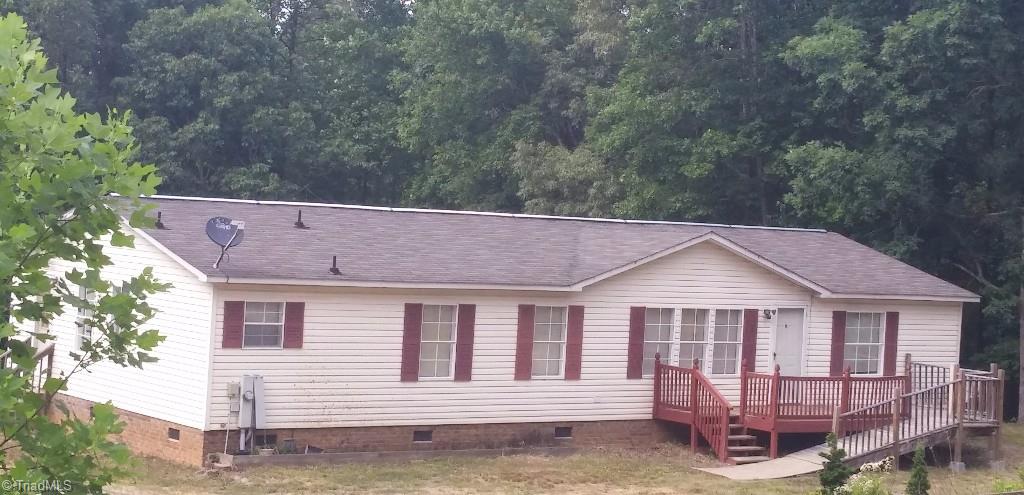 3337 Mountain View Road Germanton, NC 27019 - Photo 2 of 9