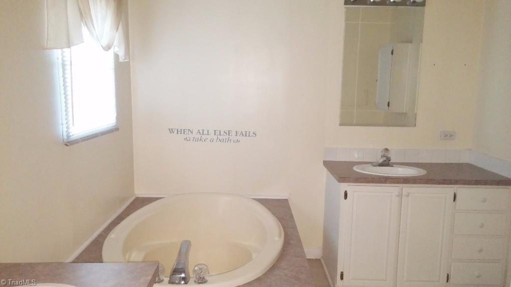 3337 Mountain View Road Germanton, NC 27019 - Photo 6 of 9