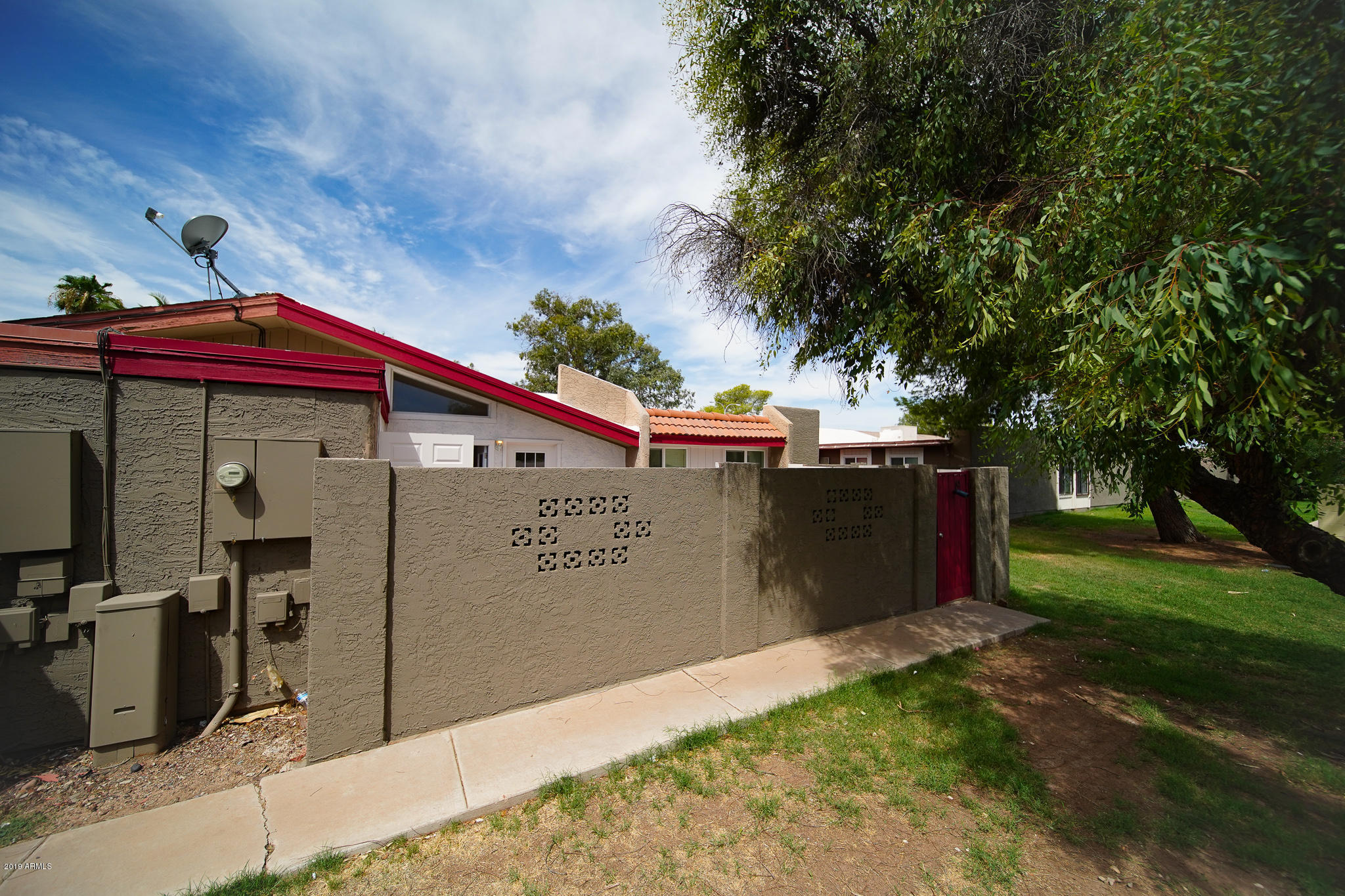 633 North May, Unit 19 Mesa, AZ 85201 - Photo 2 of 14 DSC00585