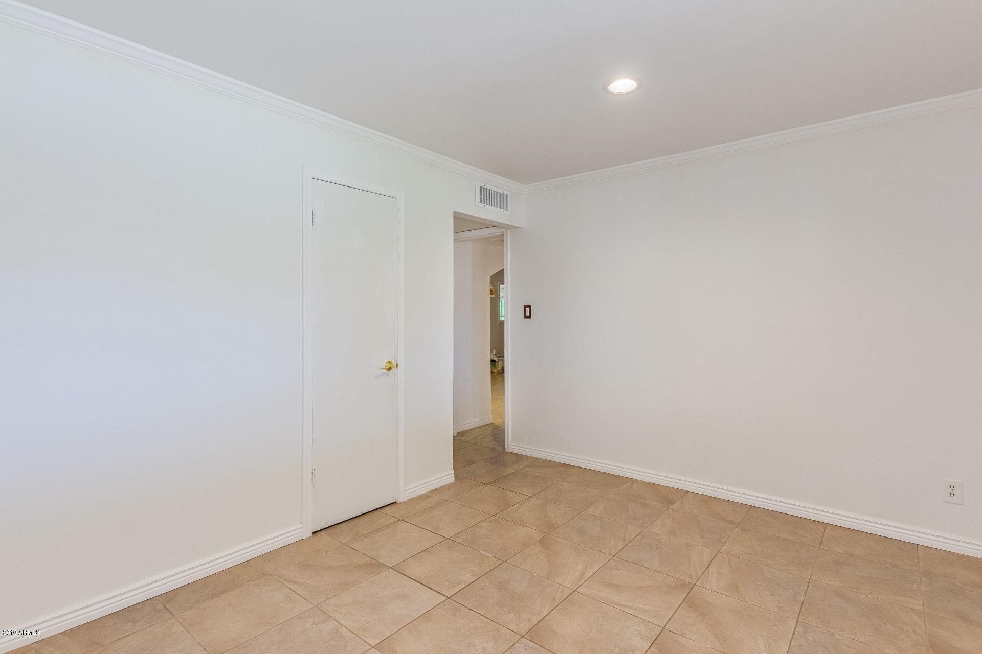 3822 West Thomas Road Phoenix, AZ 85019 - Photo 16 of 22 0016-Thomas (16)