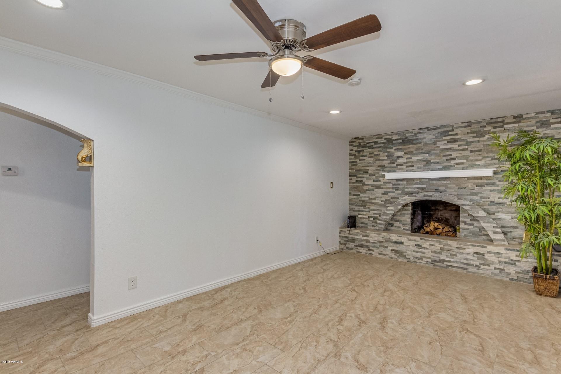3822 West Thomas Road Phoenix, AZ 85019 - Photo 4 of 22 0004-Thomas (4)