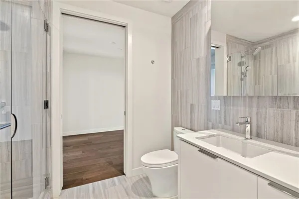 $3,395 | 44 East Avenue, Unit 2011, Austin, TX 78701