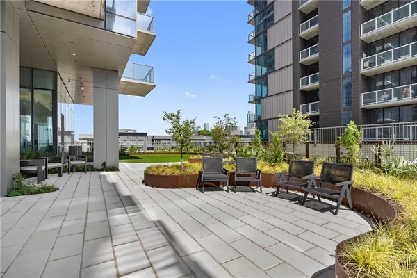 $3,395 | 44 East Avenue, Unit 2011, Austin, TX 78701