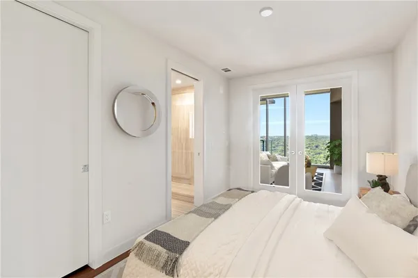 $3,395 | 44 East Avenue, Unit 2011, Austin, TX 78701