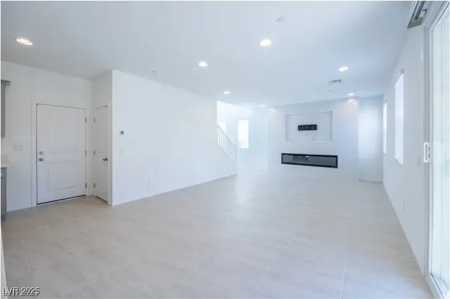 $2,900 | 10407 Sadie Blake Avenue, Las Vegas, NV 89166