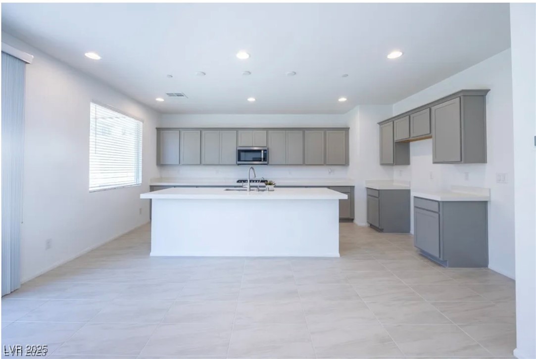 10407 Sadie Blake Avenue Las Vegas, NV 89166 - Photo 4 of 25