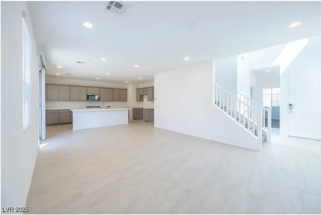 $2,900 | 10407 Sadie Blake Avenue, Las Vegas, NV 89166