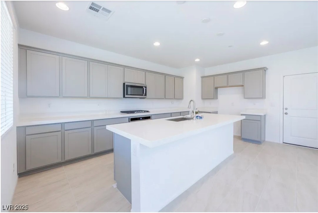 10407 Sadie Blake Avenue Las Vegas, NV 89166 - Photo 8 of 25